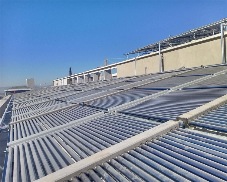 太原市致遠實驗中學校教師公寓太陽能熱水系統設備（50噸）